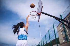 6 Manfaat Olahraga Basket untuk Kesehatan Mental dan Fisik